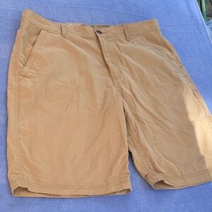 Old Navy Shorts size 36